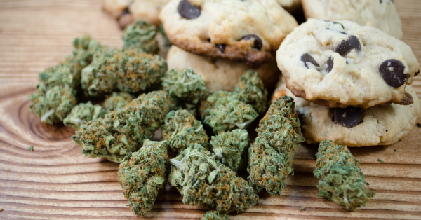 Marijuana And The Munchies Why You Get Them And What To Munch