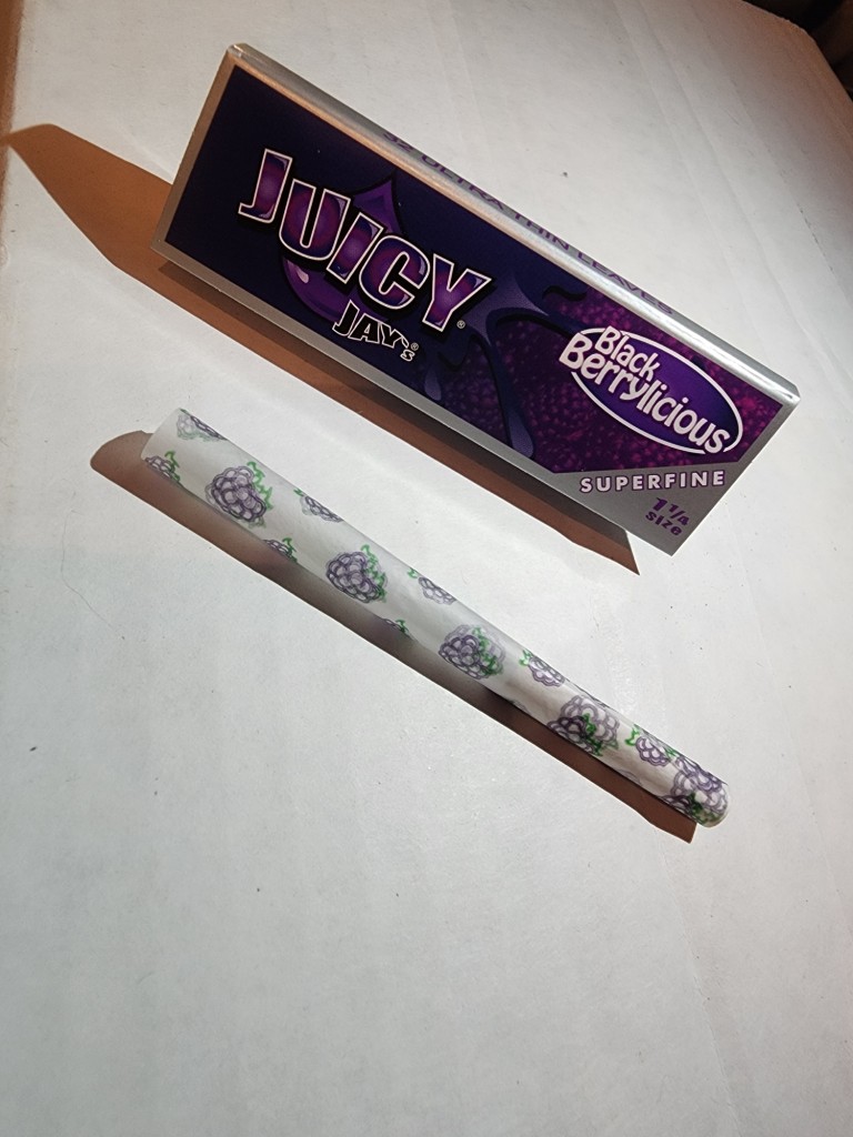 Juicy Jay Superfine Rolling Papers photo review