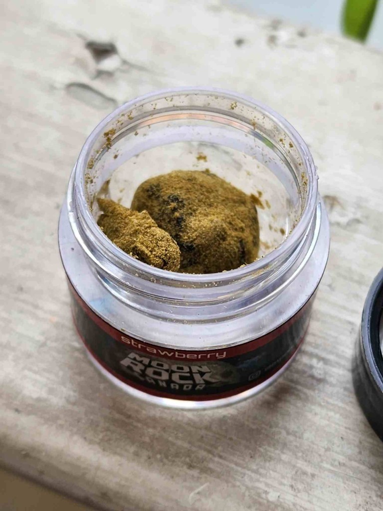 Moon Rock Strawberry photo review